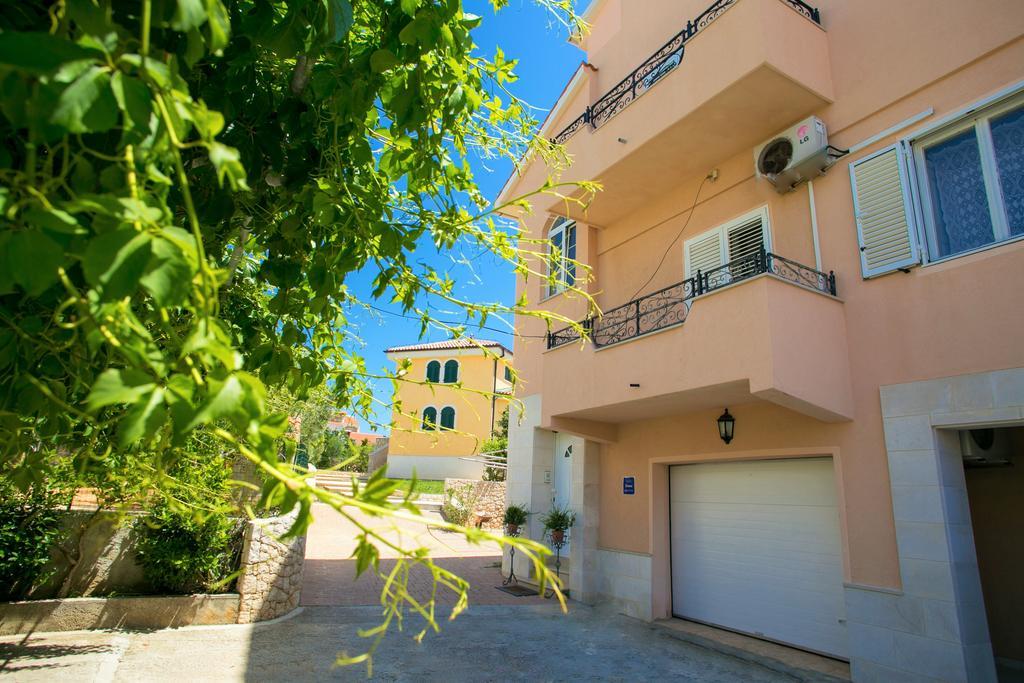 Apartments Tomulic Novalja Dış mekan fotoğraf